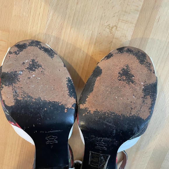 C. Label Pinup-Style Cherry Peep-Toes - Picture 8 of 9